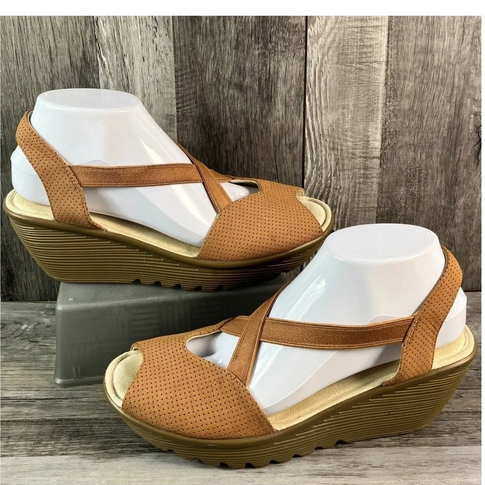 Skechers Rumblers Solar Burst Tan Wedge Sandals Womens 8.5 Memory Foam 31597